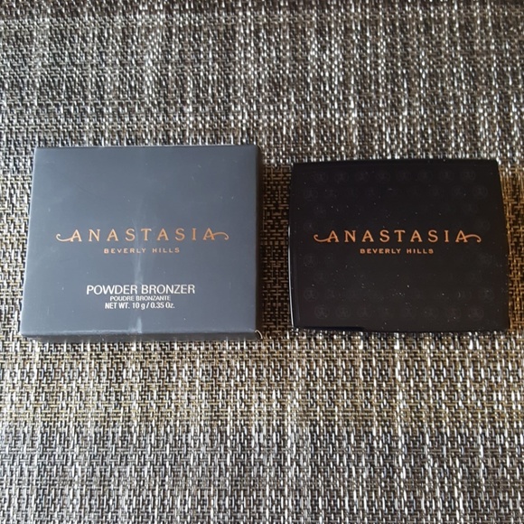 Anastasia Beverly Hills Other - Anastasia Beverly Hills Powder Bronzer